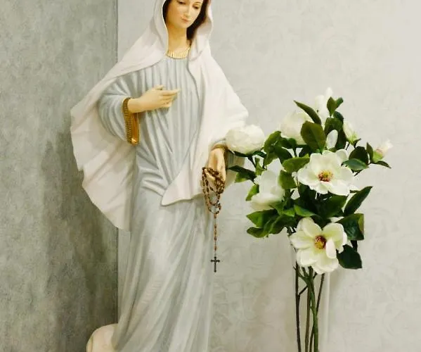 Szálloda Notre Dame 3*